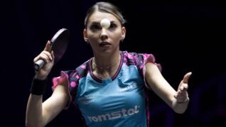 Bernadette Szocs – Manyu Wang 1-4 a fost în AntenaPLAY, în optimile Cupei Mondiale de tenis de masă Macao 2024