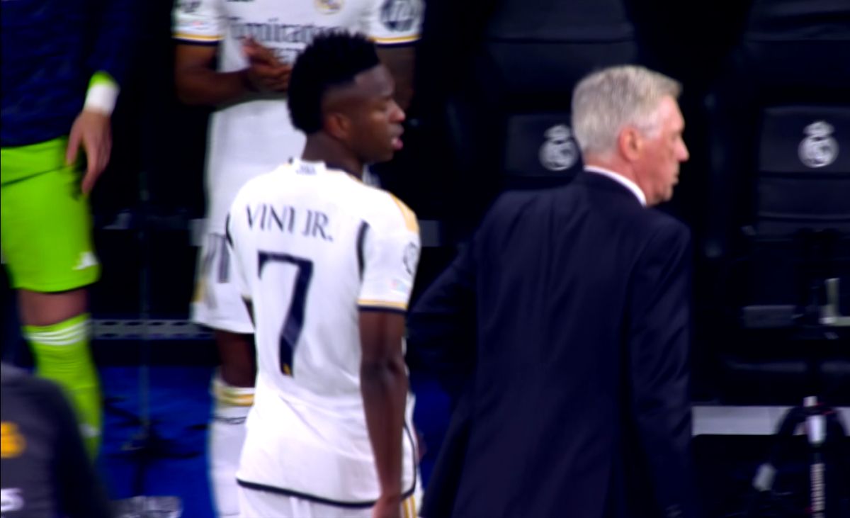 Gestul uluitor al lui Vinicius la adresa lui Carlo Ancelotti, după ce antrenorul italian l-a schimbat