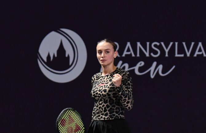 Ana Bogdan s-a calificat în turul 2 al turneului de la Roma! A învins-o pe Leylah Fernandez în două seturi