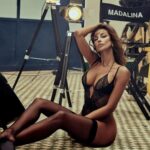 Mădălina Ghenea, cel mai „fierbinte” pictorial după despărţirea de Grigor Dimitrov! Fanii au înroşit butonul de like!