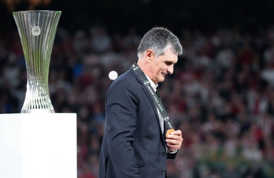 Jose Luis Mendilibar a intrat în istorie şi le-a dedicat fanilor trofeul Conference League: „Simt o fericire imensă”