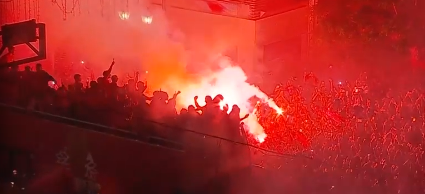 Sărbătoarea fanilor lui Olympiacos, după finala Conference League / Gazzetta.gr