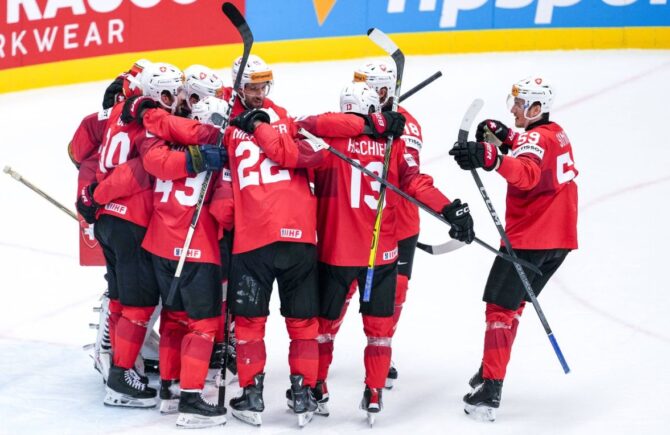 Dramatism total în a doua semifinală a CM de hochei! Elveţia a învins favorita Canada la loviturile de departajare
