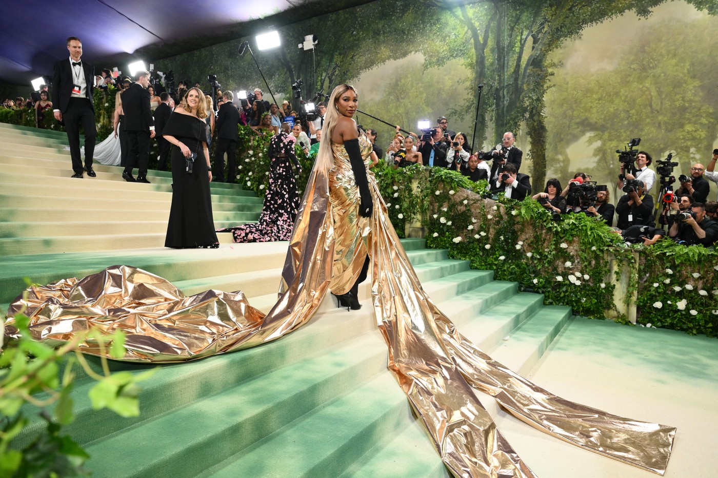 US tennis player Serena Williams arrives for the 2024 Met Gala at the Metropolitan Museum of Art on May 6, 2024, in New York. The Gala raises money for the Metropolitan Museum of Art's Costume Institute. The Gala's 2024 theme is “Sleeping Beauties: Reawakening Fashion.”,Image: 870745122, License: Rights-managed, Restrictions: , Model Release: no