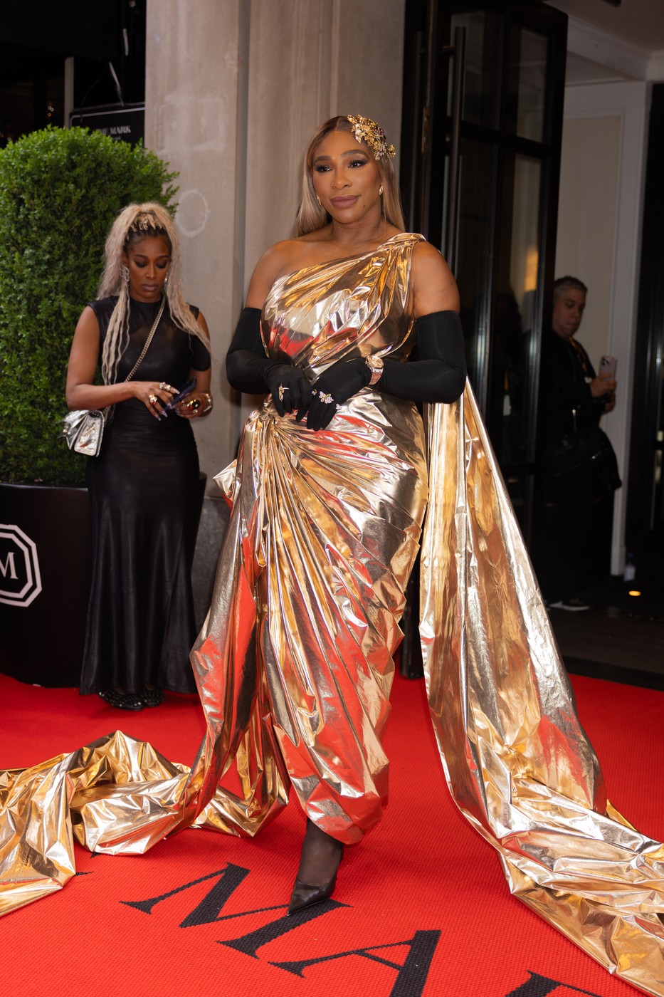 Serena Williams exits the mark hotel for met gala

Pictured:,Image: 870778089, License: Rights-managed, Restrictions: -ALLCOUNTRY, Model Release: no
