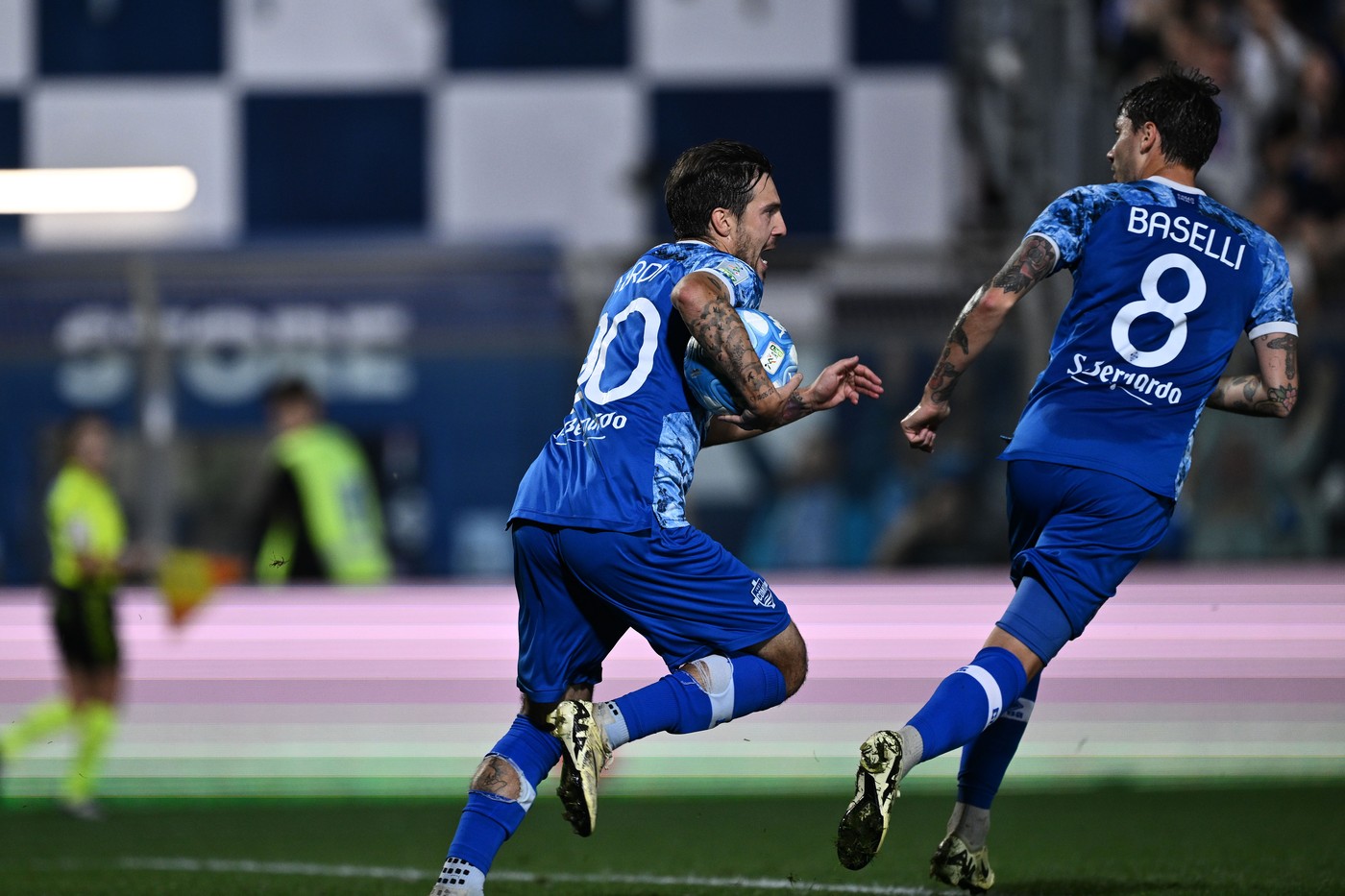 Simone Verdi (Como)Daniele Baselli (Como)   celebrates after scoring his team's first goal           during theItalian Serie B   match between Como 1-1 Cosenza at  Giuseppe Sinigaglia Stadium  on May 10, 2024  in Como, Italy . (Photo by Maurizio Borsari/AFLO),Image: 871934827, License: Rights-managed, Restrictions: No third party sales, Model Release: no