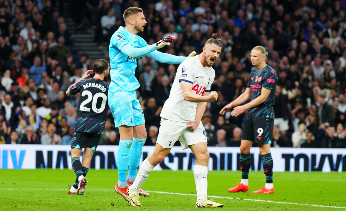 „Cum ţi s-a părut Radu Drăguşin? Ange Postecoglou, reacţie fermă despre român imediat după Tottenham – Manchester City 0-2
