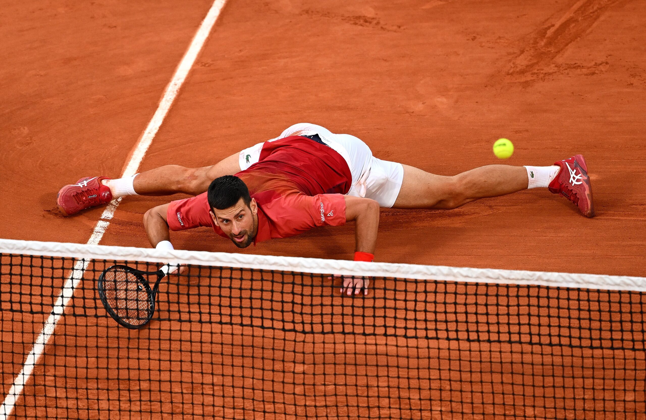 "Nu știu dacă voi mai putea juca!" Djokovic, resemnat: "Sper să nu am leziuni majore la genunchi. Mă gândeam să renunț"