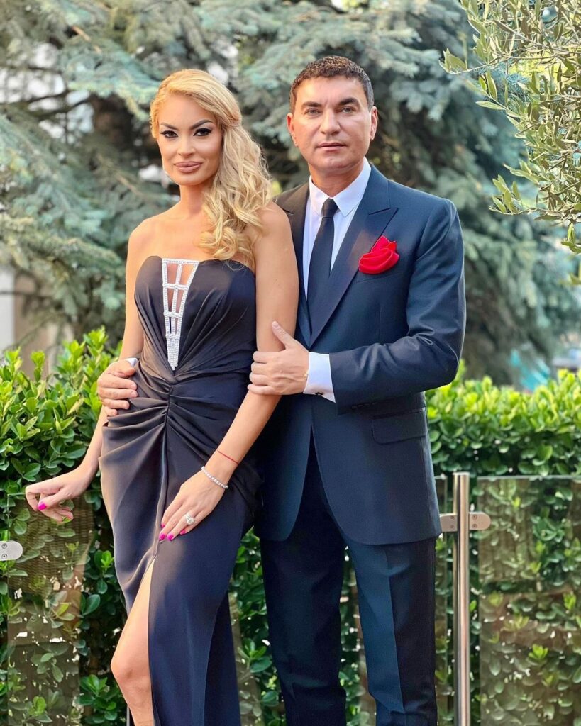 Valentina Pelinel şi Cristi Borcea au apărut în ţinute foarte elegante / Instagram