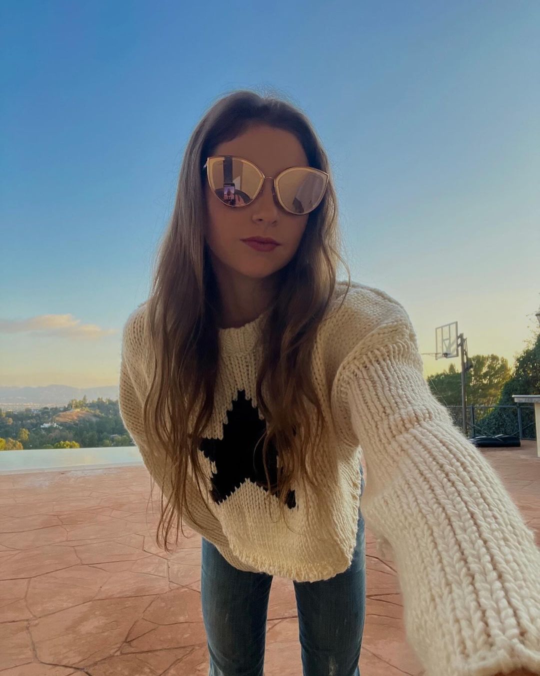 Instagram Emily Beznos