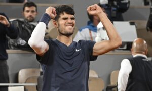 Carlos Alcaraz, primul finalist de la Roland Garros 2024! Spaniolul l-a învins în 5 seturi pe Jannick Sinner