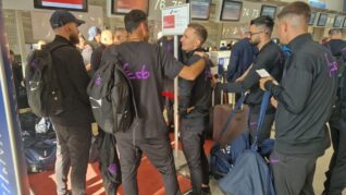 FCSB a plecat în cantonament în Olanda! Imagini de pe aeroport cu jucătorii „roş-albaştri”