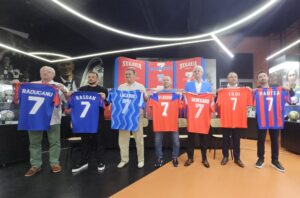Gafă la CSA Steaua! Clubul Armatei a premiat un fost jucător al „roş-albaştrilor” ce susţine că FCSB e Steaua: „Ce caută acolo?”