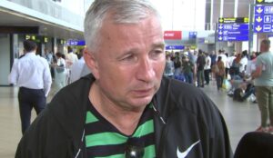 Dan Petrescu anunţă „revoluţia” la CFR Cluj: „Îmi doresc cel puţin 5-6 jucători”! Ce îl nemulţumeşte: „Sunt îngrijorat”