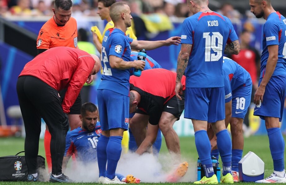 Emoţii pentru Slovacia înaintea meciului cu România! Cel mai valoros jucător s-a accidentat în timpul partidei cu Ucraina