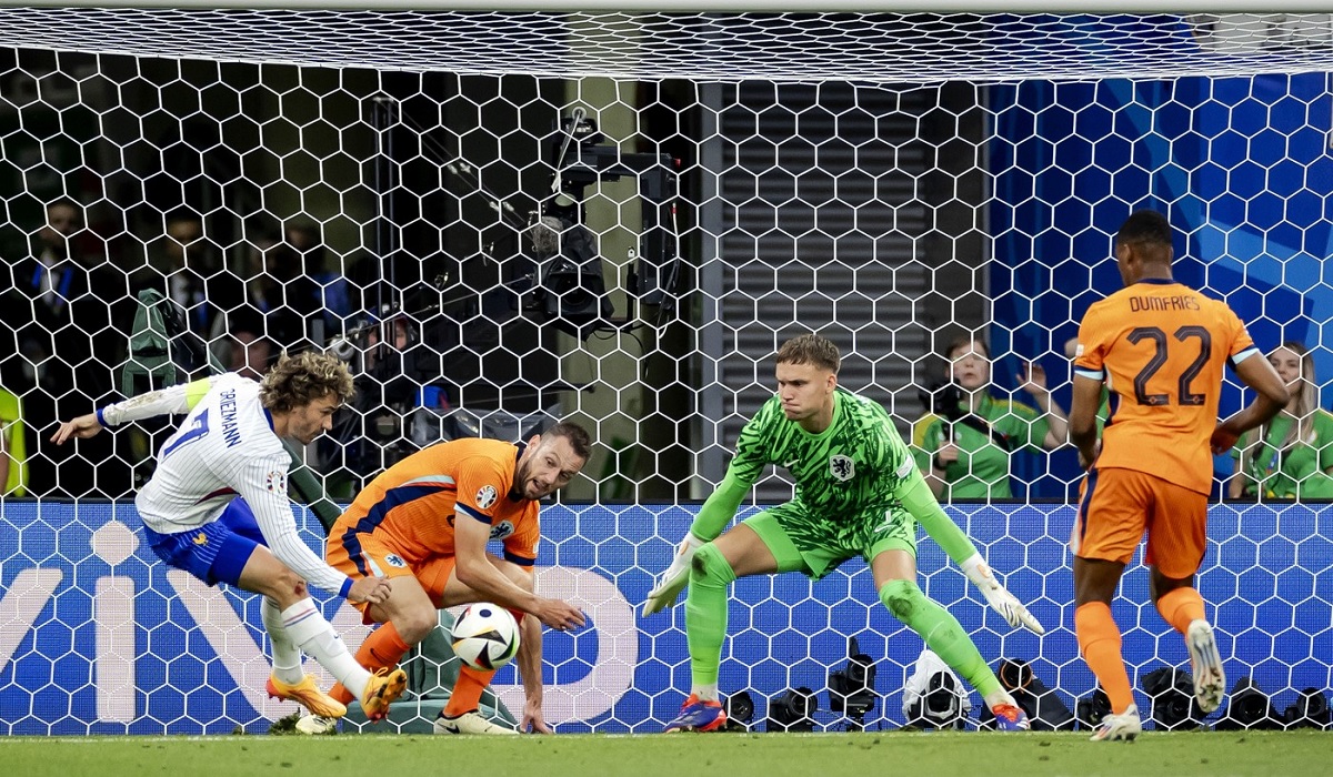 Olanda – Franța 0-0. Duelul „incendiar” din Grupa D s-a încheiat nedecis. Xavi Simmons a avut un gol anulat