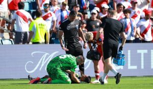 Scene şocante la Copa America! Un arbitru a leşinat în timpul meciului Canada – Peru