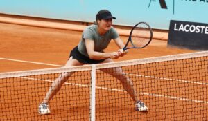 Monica Niculescu s-a calificat în optimile probei de dublu de la Roland Garros după un meci maraton