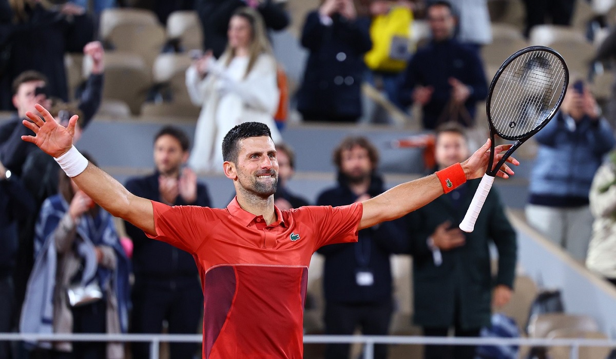 Novak Djokovic a egalat recordul lui Roger Federer după succesul dramatic de la Roland Garros! Meciul s-a încheiat la 3 dimineaţa
