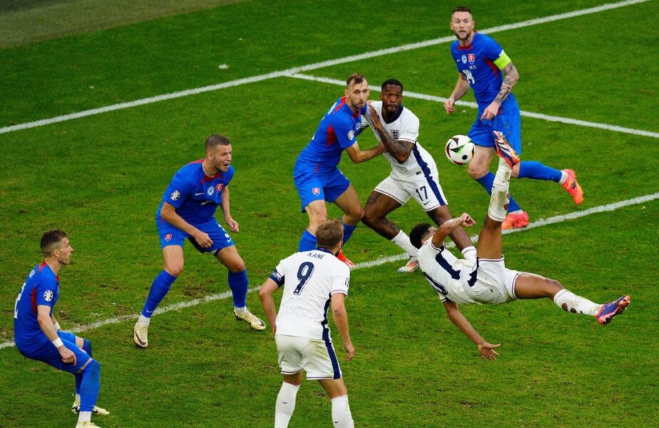 Jude Bellingham, gol „extraterestru” în minutul 90+5 din Anglia – Slovacia! Gest făcut spre fani, după ce a marcat din „foarfecă”