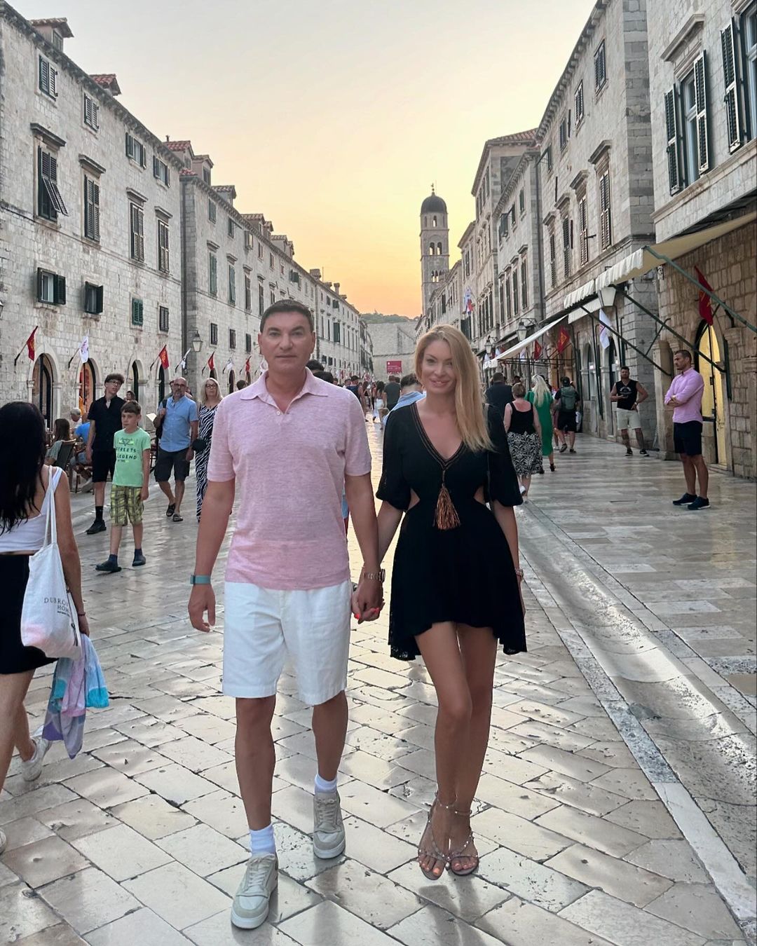 Cristi Borcea şi Valentina Pelinel, în vacanţă / Instagram