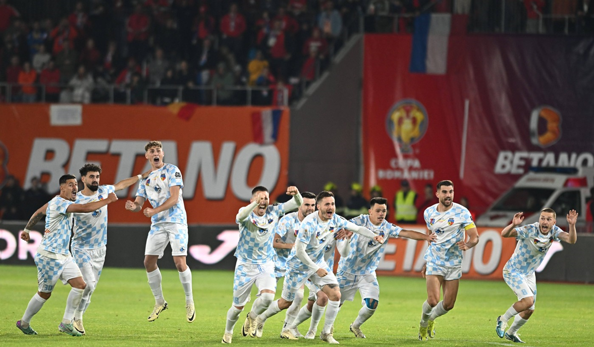Paksi FC – Corvinul 0-4. Românii au dat de pământ cu vicecampioana Ungariei! Victorie ISTORICĂ pentru hunedoreni