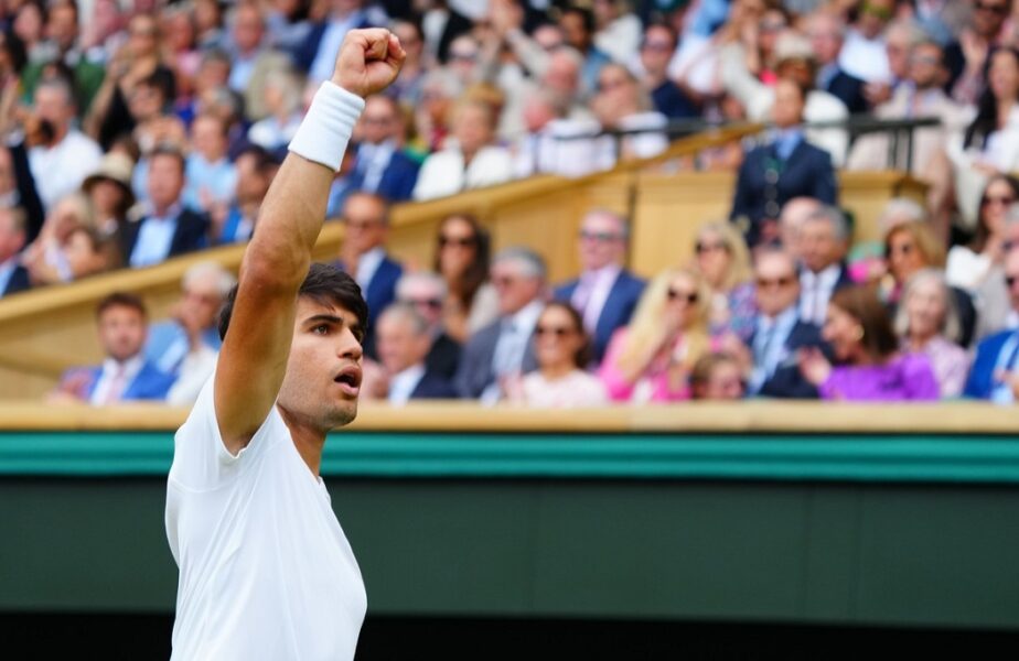 Carlos Alcaraz a câştigat Wimbledon 2024! L-a învins în trei seturi pe Novak Djokovic