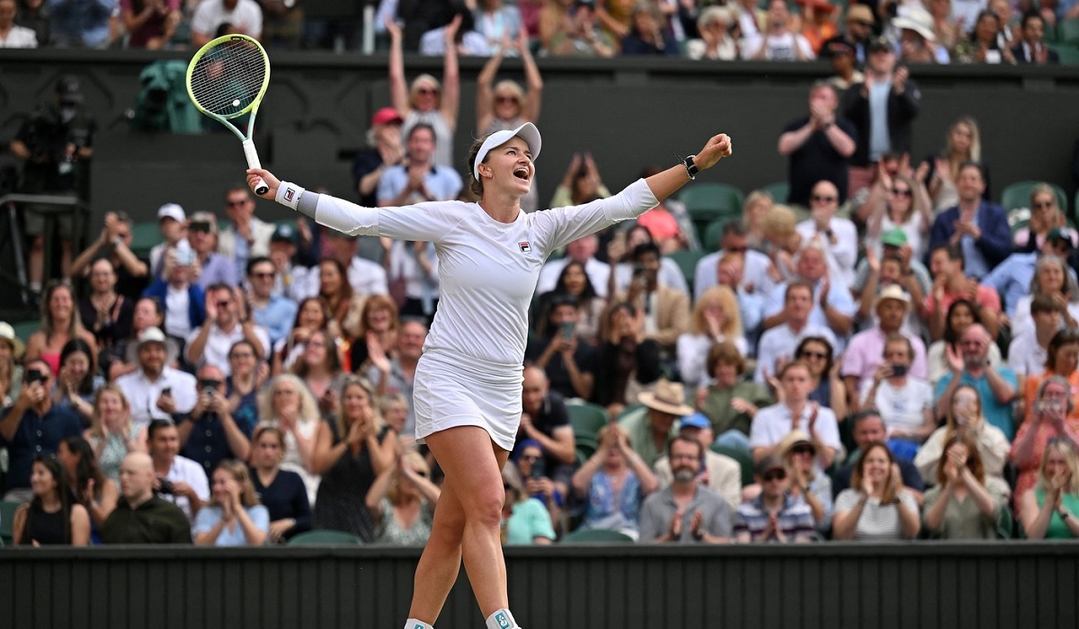 Barbora Krejcikova s-a calificat în finala de la Wimbledon! Revenire spectaculoasă în faţa campioanei din 2022