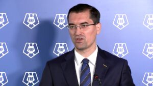 Corvinul Hunedoara şi CSA Steaua au primit veşti uriaşe în Comitetul Executiv al FRF! Răzvan Burleanu: „S-a aprobat!”