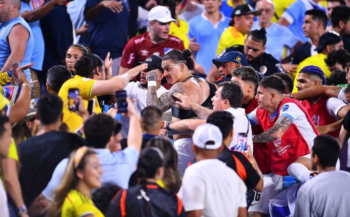Decizia lui Liverpool după ce Darwin Nunez s-a bătut cu fanii Columbiei, alături de alţi colegi din naţionala Uruguayului!
