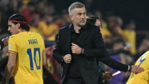 Gigi Becali a dat un răspuns vehement la întrebarea dacă ar trebui să plece Edi Iordănescu de la echipa naţională!