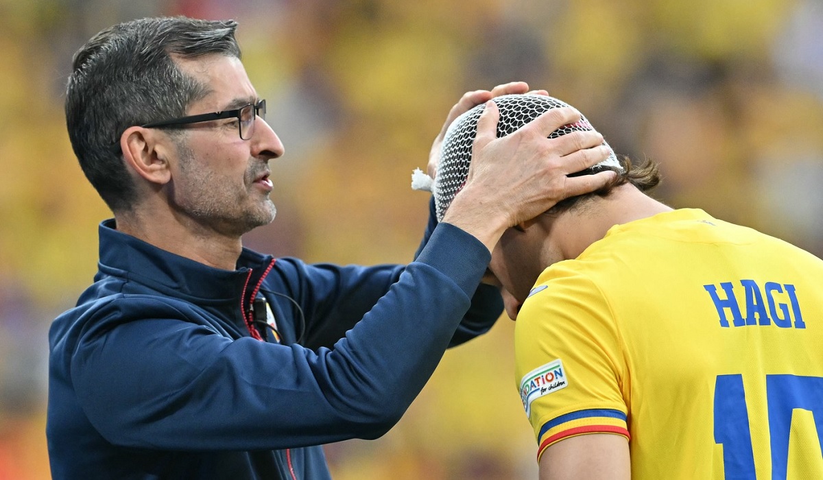 Ianis Hagi şi-a spart capul în debutul meciului România – Olanda! Cum a fost surprins Gică Hagi de camerele TV