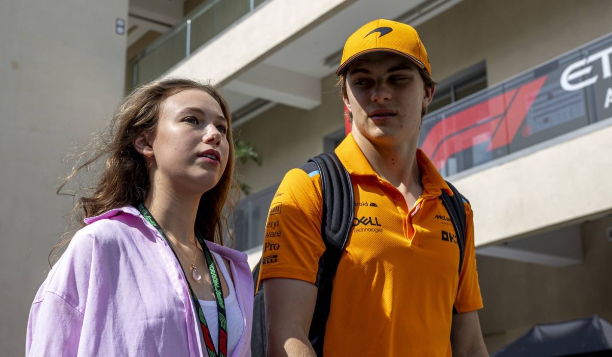 Cine e iubita lui Oscar Piastri, viitoarea stea în devenire din Formula 1! Lily Zneimer face senzaţie la Marile Premii