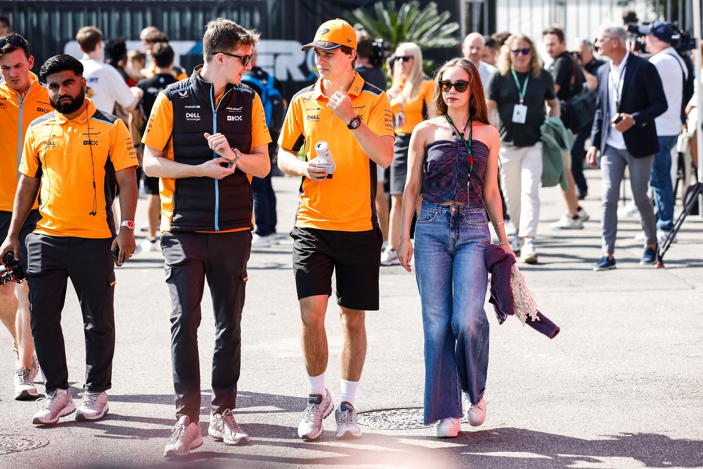 #81 Oscar Piastri (AUS, McLaren F1 Team) with his girlfriend Lily Zneimer, F1 Grand Prix of Italy at Autodromo Nazionale Monza on September 1, 2023 in Monza, Italy. (Photo by ACTIVE PICTURES),Image: 815248322, License: Rights-managed, Restrictions: , Model Release: no