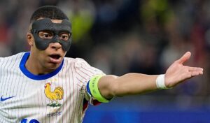 Kylian Mbappe, primele explicaţii după ce a ieşit cu dureri de pe teren în meciul cu Portugalia: „I-am spus că nu mai pot!”