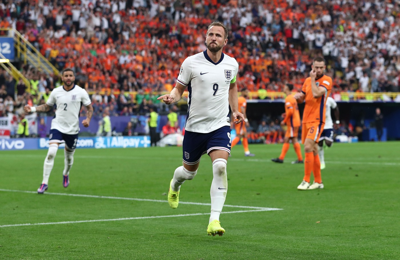 Harry Kane a scris istorie după golul din penalty marcat cu Olanda. Record uriaş al starului Angliei