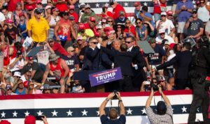 „E în Pennsylvania și scuipă gloanțe!” Reacție uluitoare după tentativa de asasinat împotriva lui Donald Trump