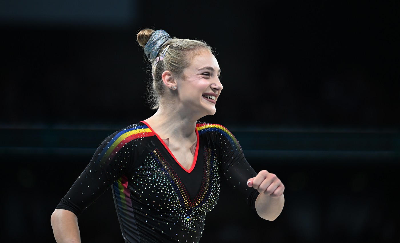 Echipa României la gimnastică luptă ACUM pentru medalii în marea finală pe echipe