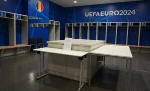 Gestul superb al tricolorilor după ce au fost eliminaţi de la EURO! Jucătorii lui Edi Iordănescu au avut şi un mesaj pentru gazde