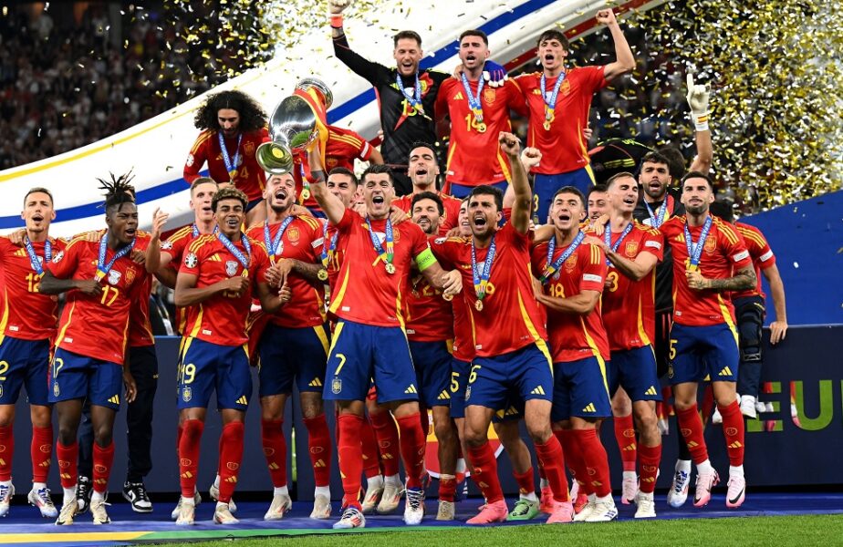 Imagini superbe, după ce Spania a câştigat trofeul EURO 2024! Recordul uriaş stabilit de Lamine Yamal