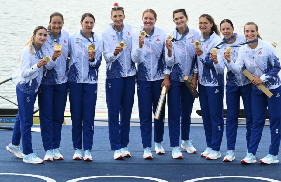 Canotorii medaliaţi la Jocurile Olimpice de la Paris şi componenţii lotului de gimnastică revin în România miercuri