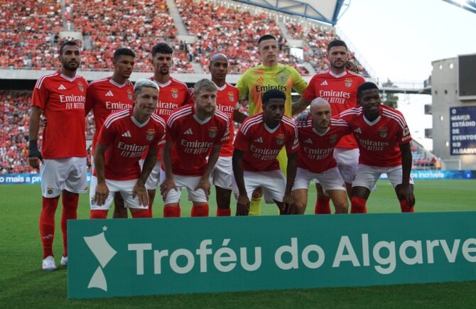 Benfica, învinsă de Famalicao. Surpriză uriaşă în Liga Portugal. Braga – Estrela e ACUM, live în AntenaPLAY