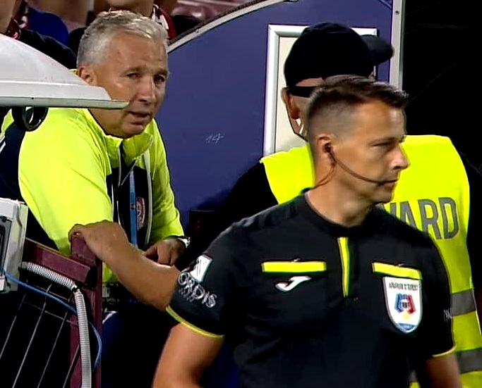 Dan Petrescu a fost eliminat în CFR Cluj - Unirea Slobozia. Sursa: Captură Digisport