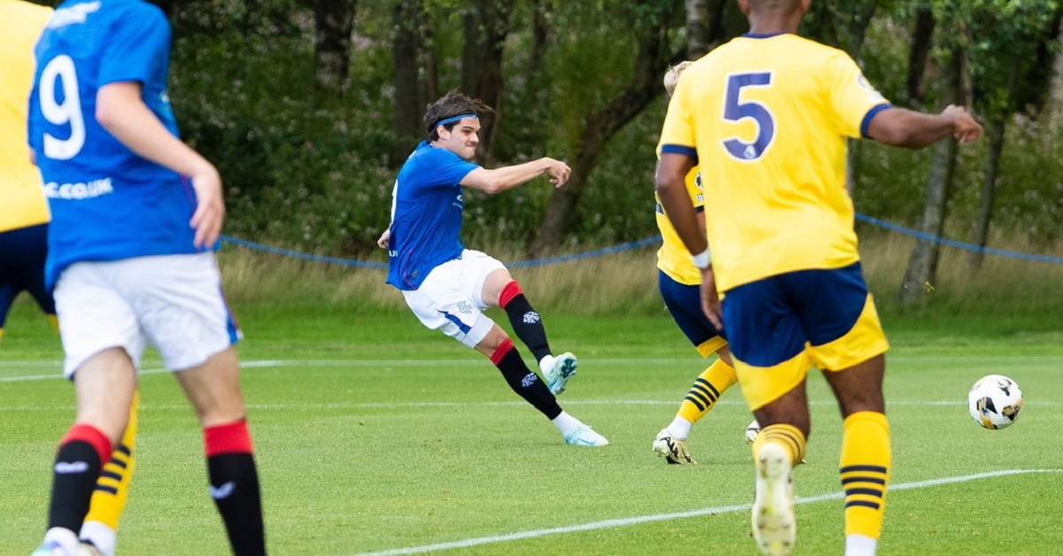 „Se poartă foarte urât cu el! Scoţienii, şocaţi de situaţia lui Ianis Hagi de la Rangers! Decizia luată de club