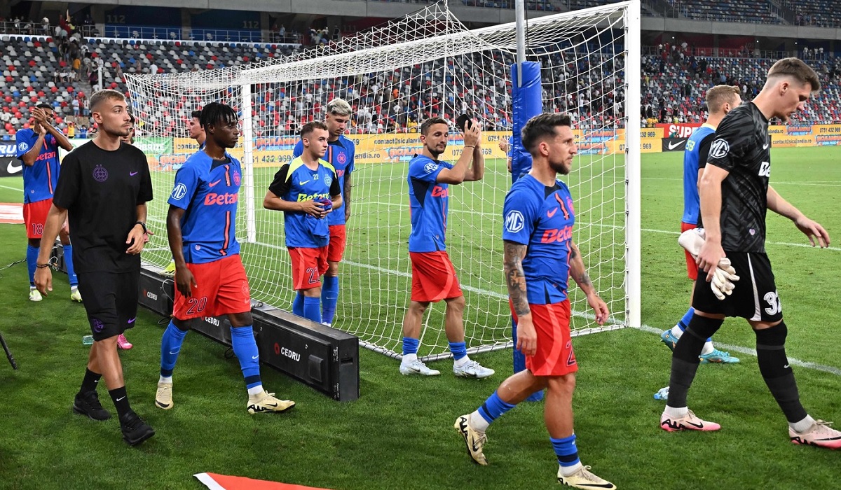 Trei schimbări la pauza meciului FCSB – Sparta Praga! Ce jucători au fost introduşi după umilinţa din prima repriză