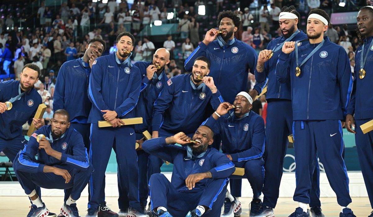 SUA, o nouă medalie de aur la Jocurile Olimpice la baschet masculin! Stephen Curry a făcut spectacol în finala de la Paris