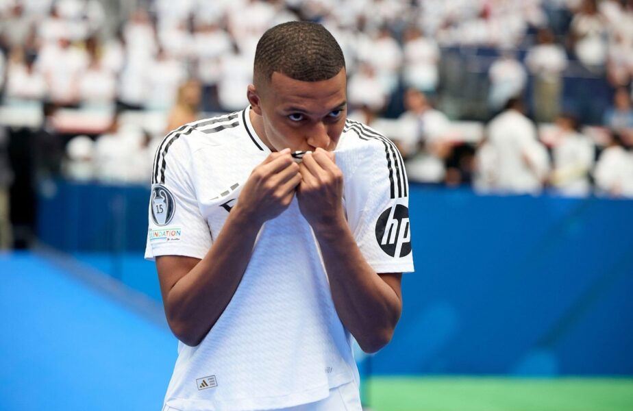 Kylian Mbappe poate debuta oficial la Real Madrid în Supercupa Europei cu Atalanta. Starul francez a fost inclus în lot