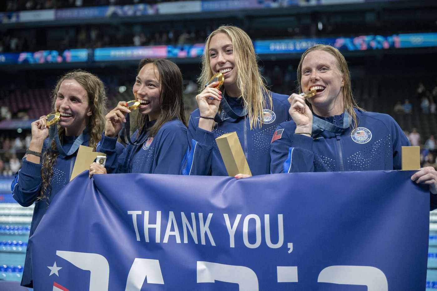 Ştafeta feminină americană a cucerit aurul la 4 x 100 metri mixt cu record mondial!