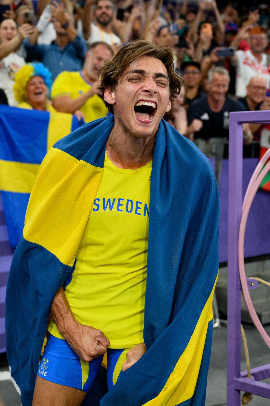 Armand Duplantis of Sweden celebrates with his family after clearing 6,25 meters in men's athletics pole vault final and setting a new world record during day 10 of the Paris 2024 Olympic Games on August 5, 2024 in Paris.
Paris 2024 Olympics, Day 10, Athletics, France - 05 Aug 2024,Image: 896315157, License: Rights-managed, Restrictions: , Model Release: no