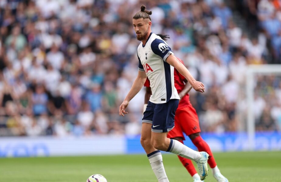 „L-a dezamăgit pe Ange Postecoglou” Concluzii dure ale englezilor după prestaţia lui Radu Drăguşin din Tottenham – Bayern 2-3